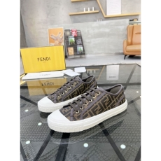 Fendi Low Shoes